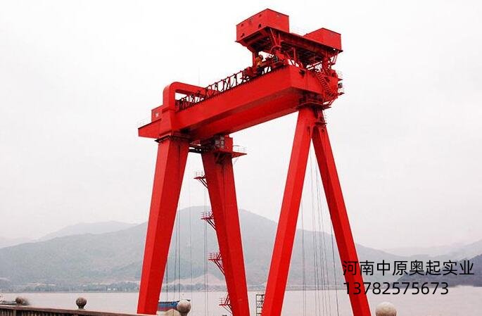 龍門吊的應(yīng)用領(lǐng)域：在哪些行業(yè)中得到廣泛應(yīng)用？如何滿足不同領(lǐng)域的吊裝需求？